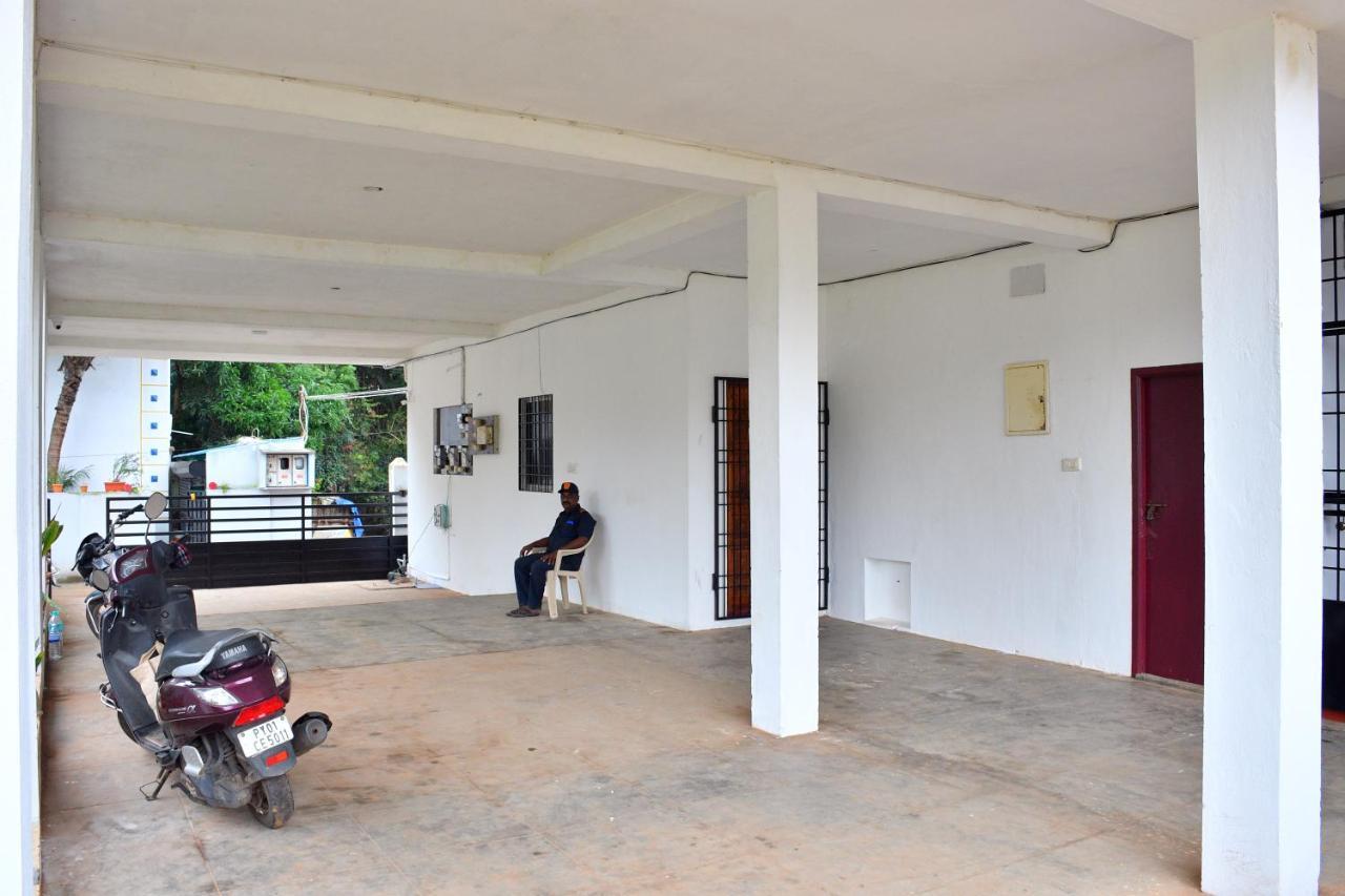 The Club House- Swimming Pool That'S Better Than The Beach Hotell Pondicherry Eksteriør bilde