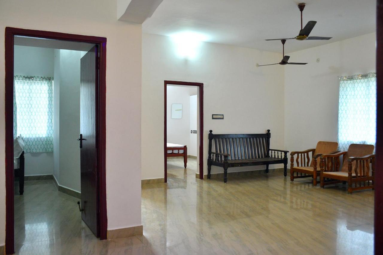 The Club House- Swimming Pool That'S Better Than The Beach Hotell Pondicherry Eksteriør bilde