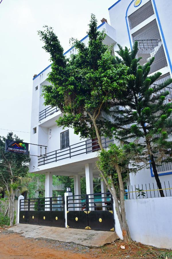 The Club House- Swimming Pool That'S Better Than The Beach Hotell Pondicherry Eksteriør bilde